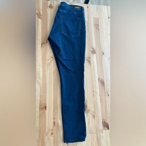 Express dark blue mid rise stretch skinny Jean - size 12 long